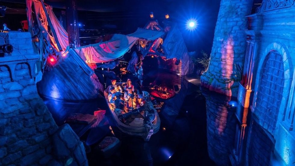 Pirates In Batavia dark ride
