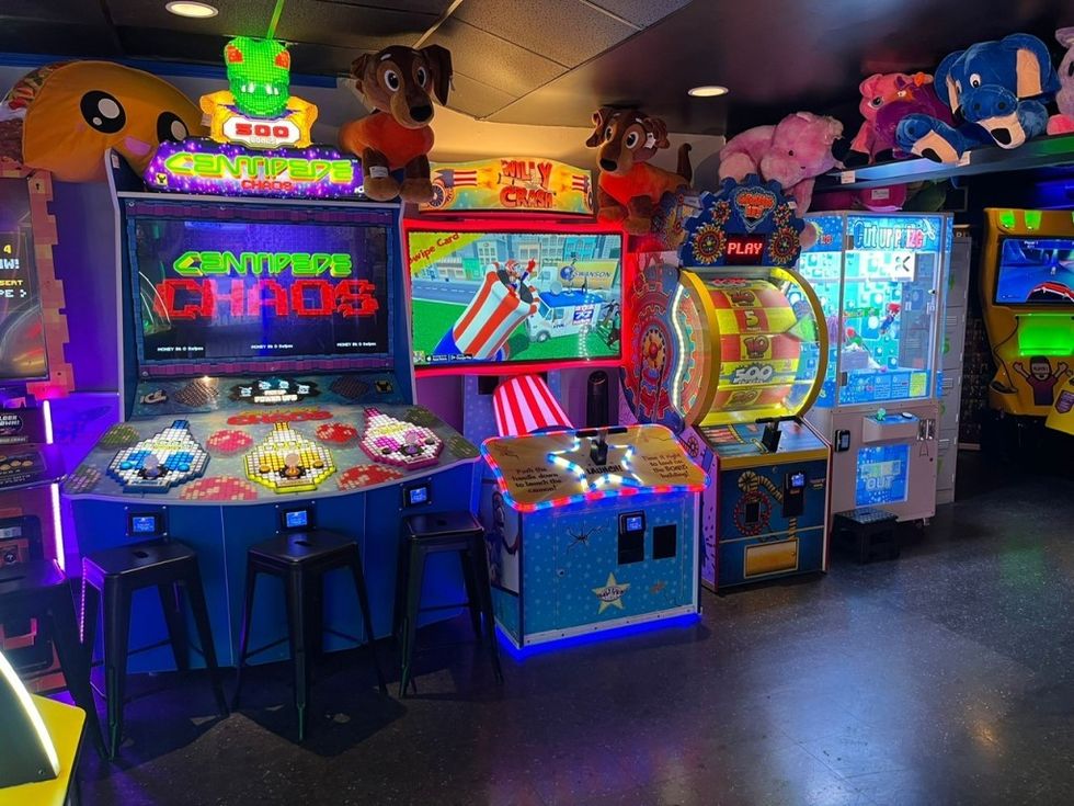 Planet Laser accessibility in FECs