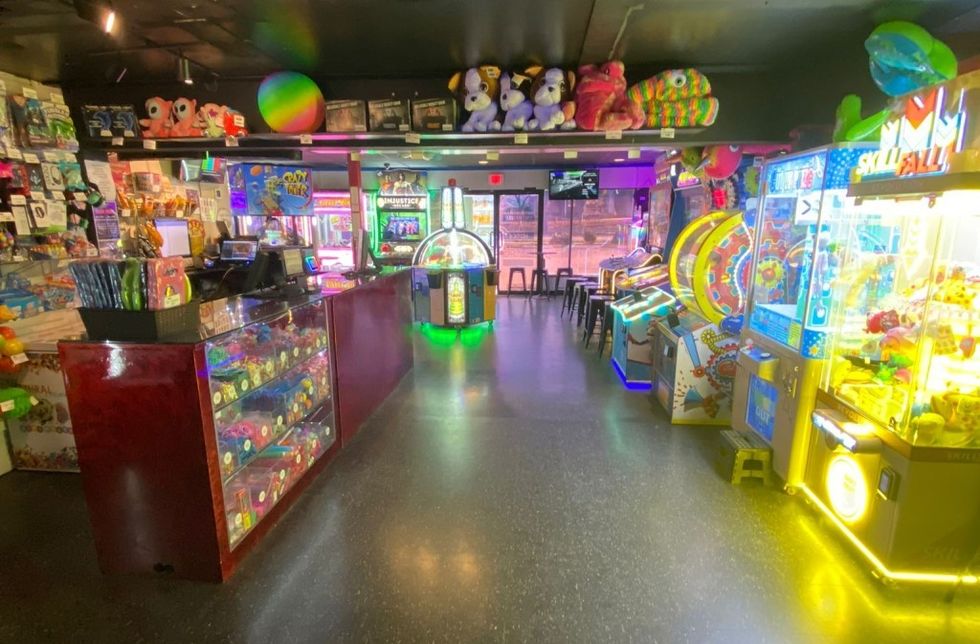 Planet Laser interior