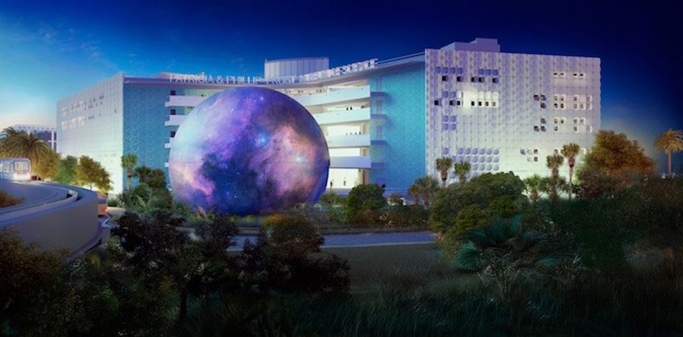 planetarium-exterior-by-night-at-patricia-and-phillip-frost-museum-of-science-blooloop