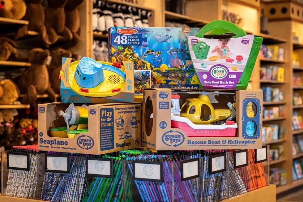 plastic free packaging Monterey Bay Aquarium