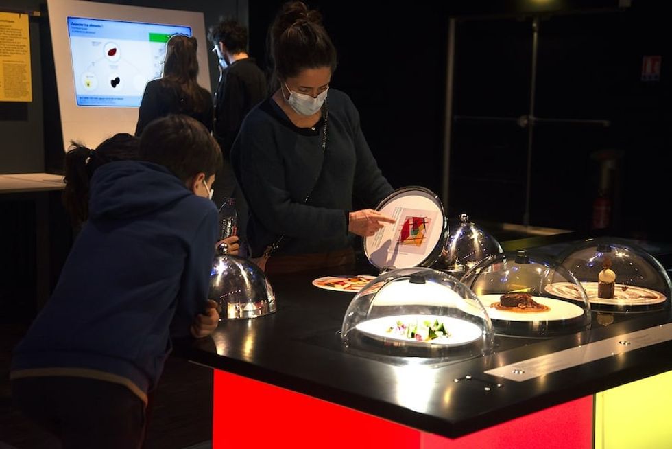 plating at Banquet exhibition