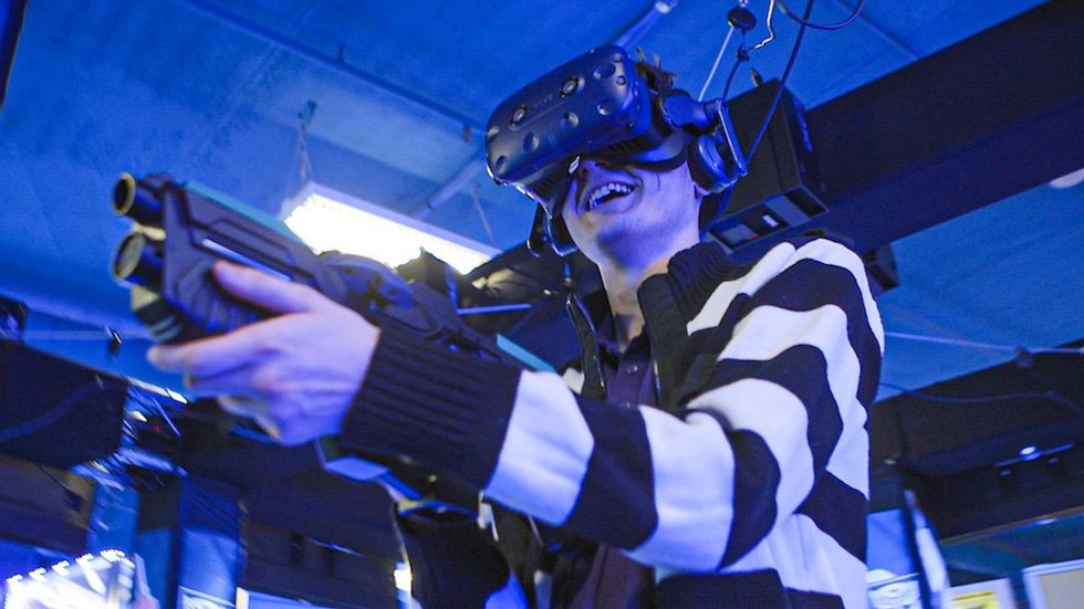 Player Meta4 VR battle arena