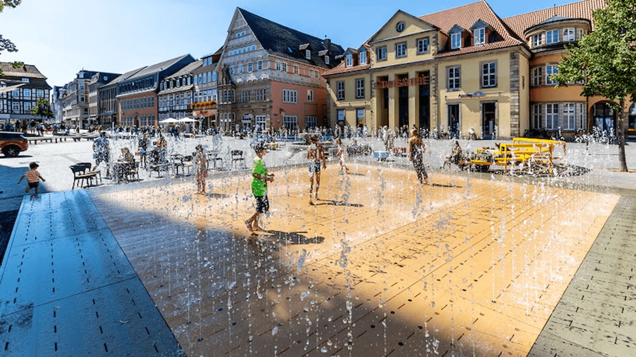 PlayFountain