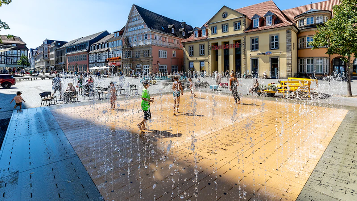 PlayFountain