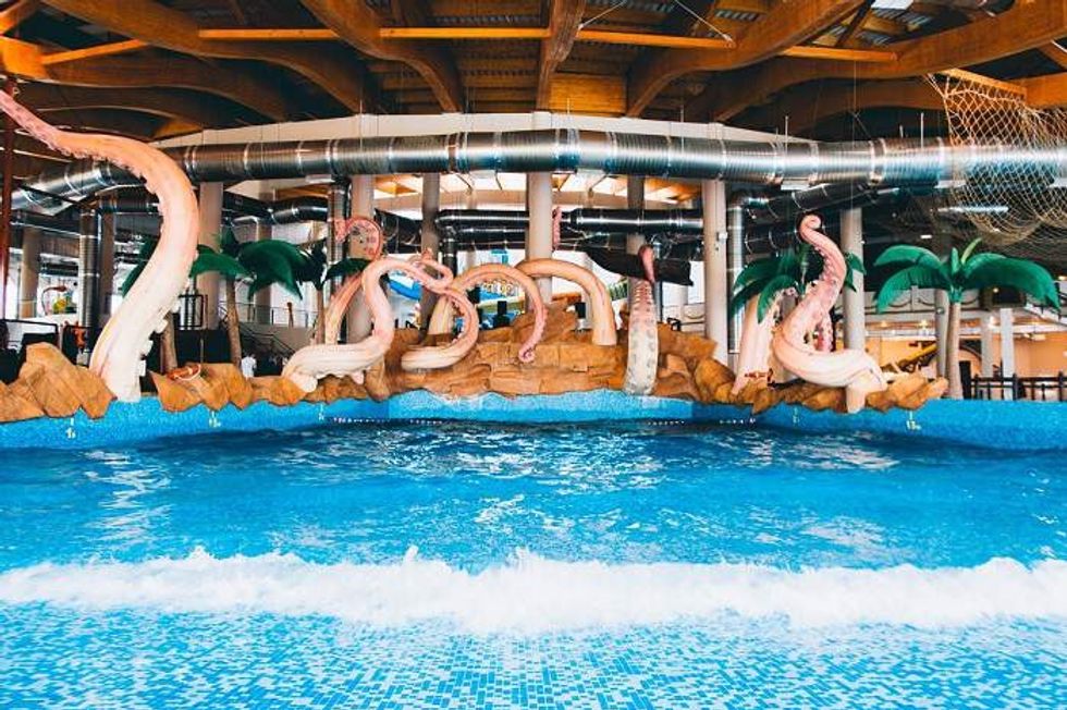 Polin celebrates rave reviews of Russia's pirate-themed Ulyanovsk Indoor Waterpark