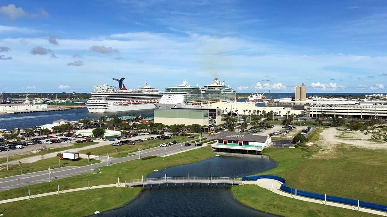 Port Canaveral. Aquarium. Conference centre. Master plan.