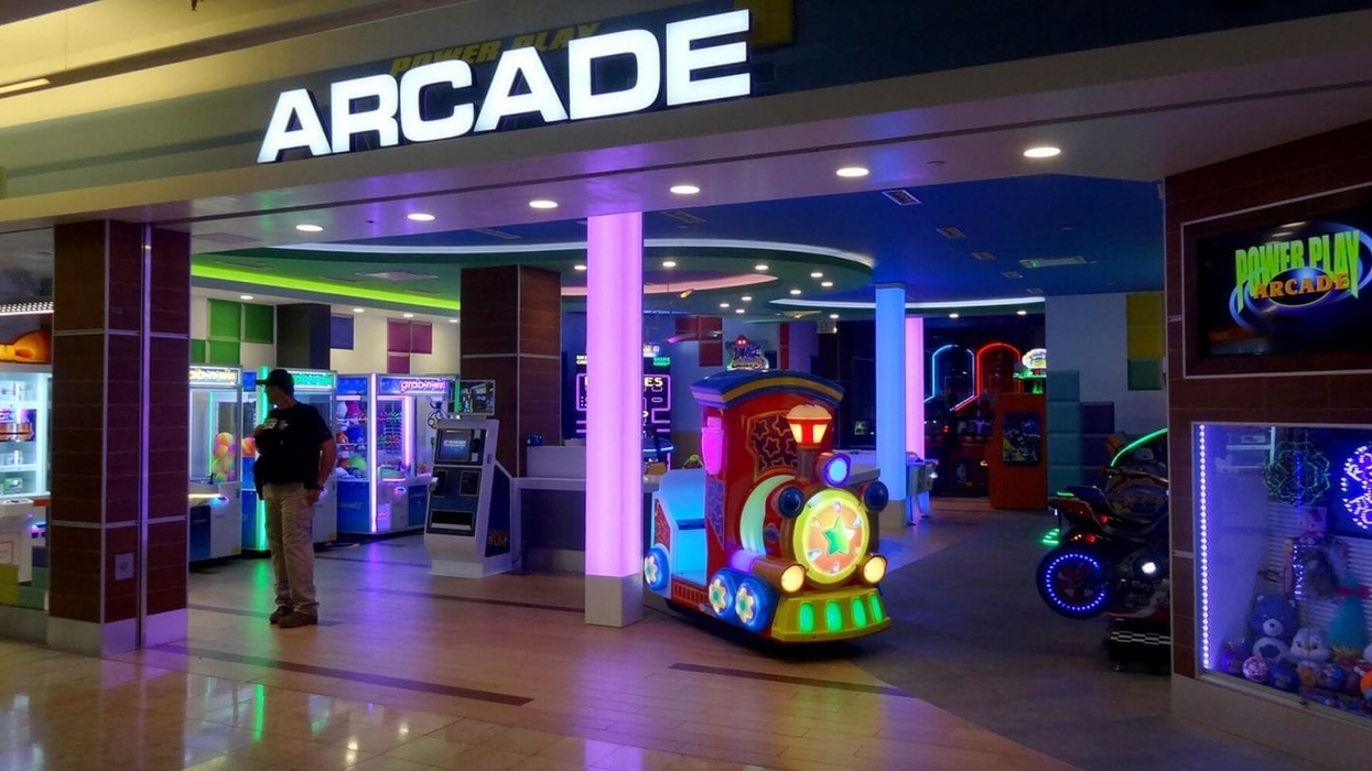 PowerPlay Selects Embed Cashless System at Orlando Airport Arcade