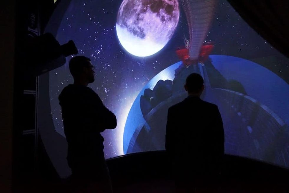 project syntropy projection display ISE show