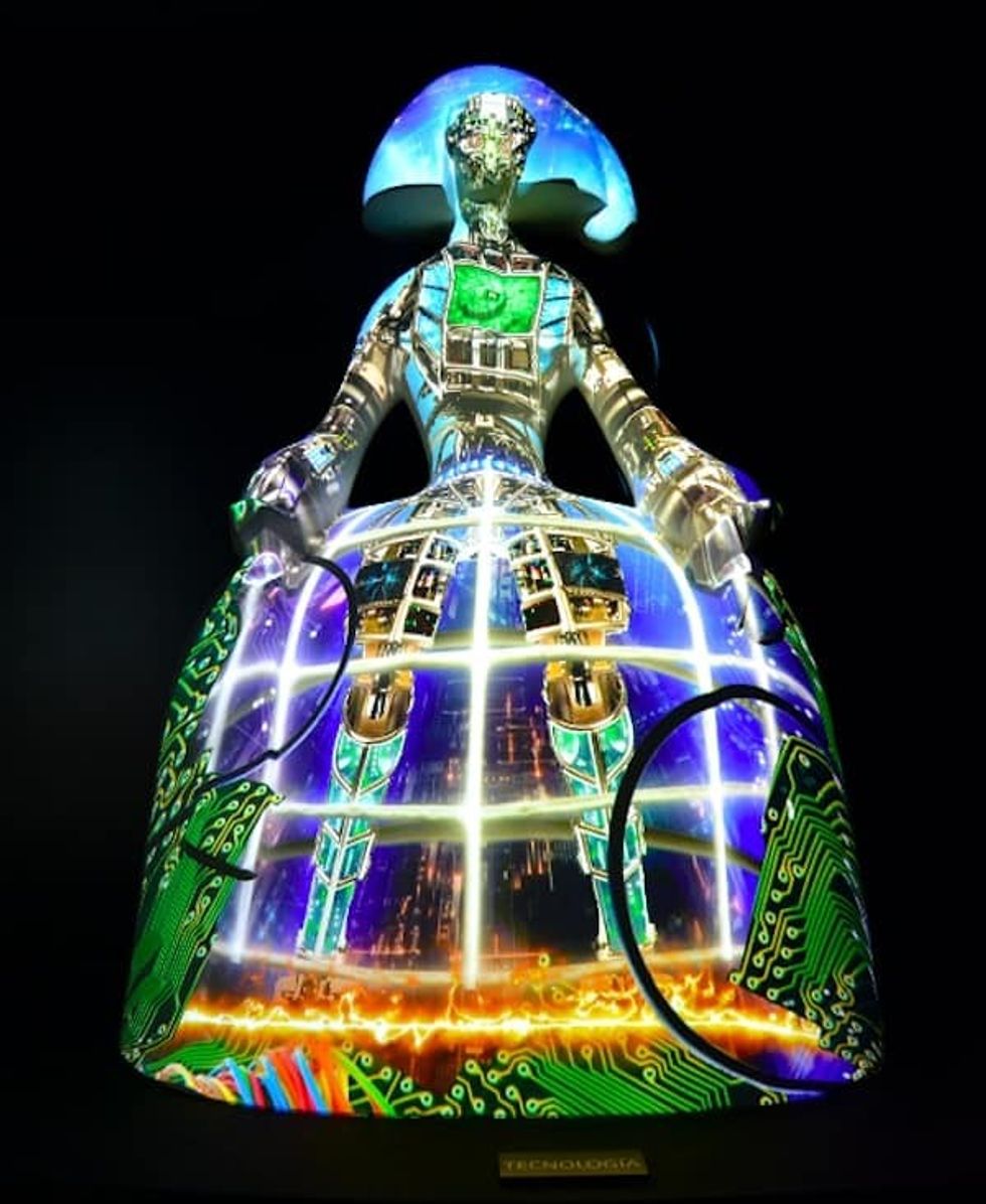 projection mapping sculpture immersive experience technology