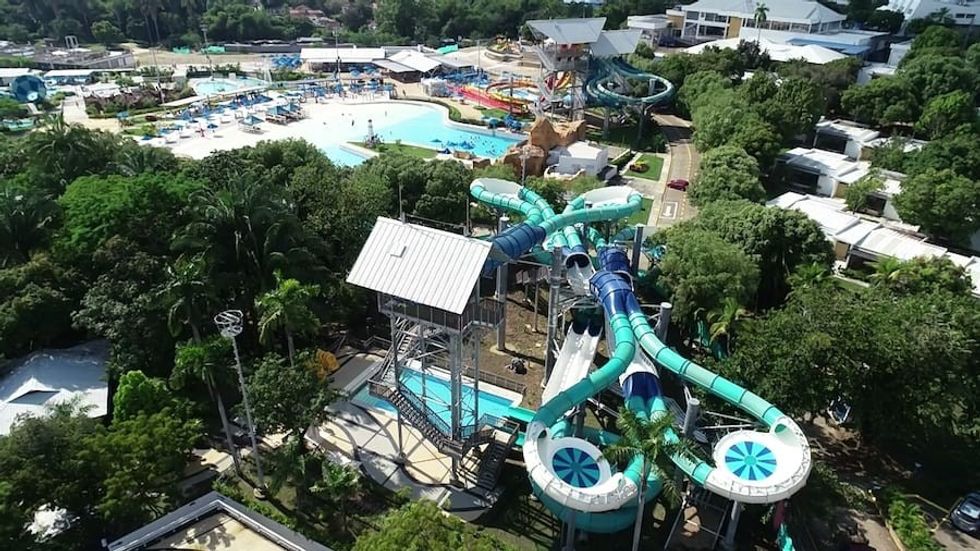ProSlide PIPElineBLAST water slide at Cafalandia Water Park