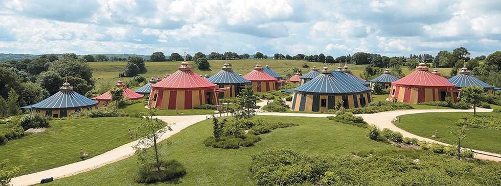 Puy Du Fou hotel camp du drap dor