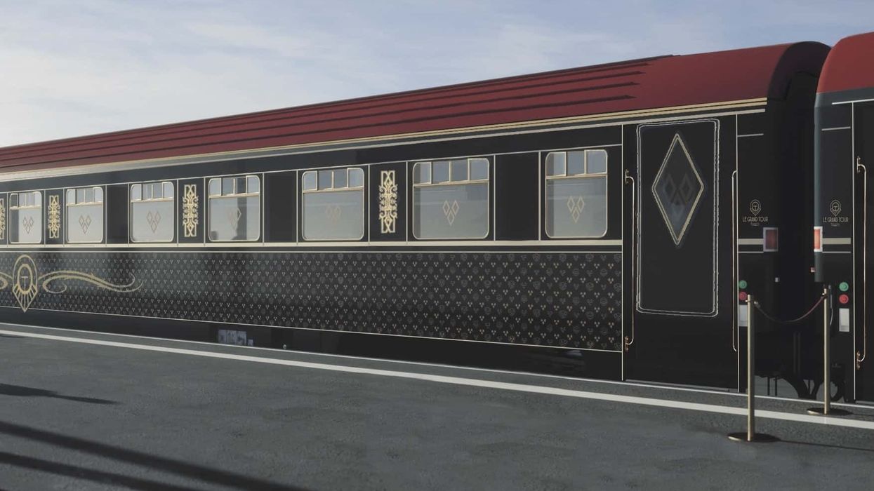 puy du fou rail experience grand tour