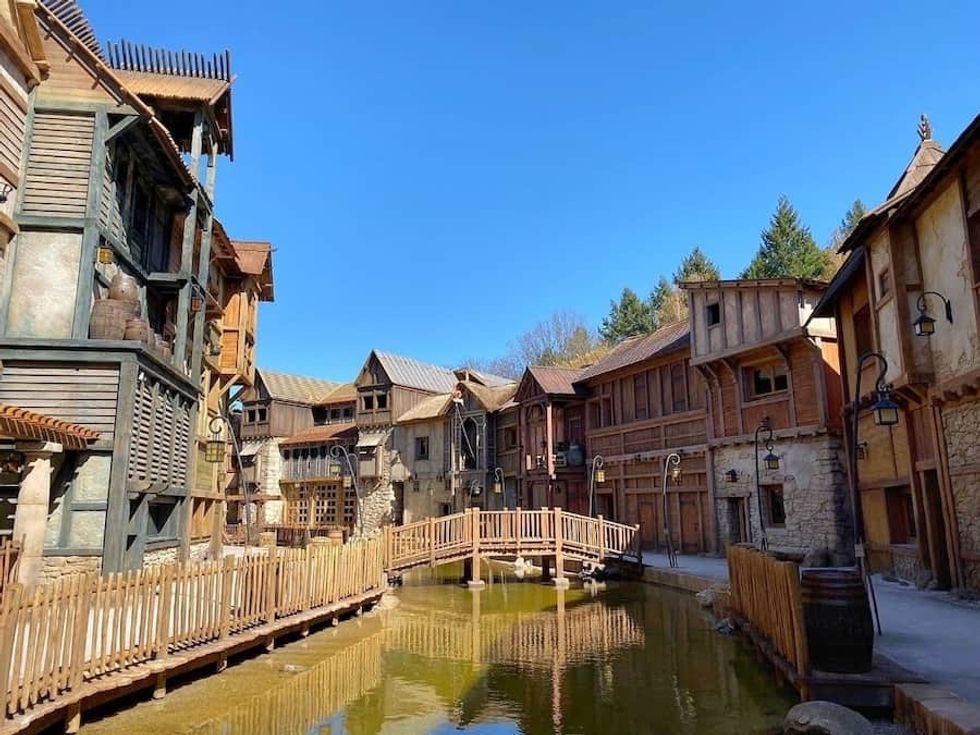 Quais de Lutèce hotel Parc Astérix