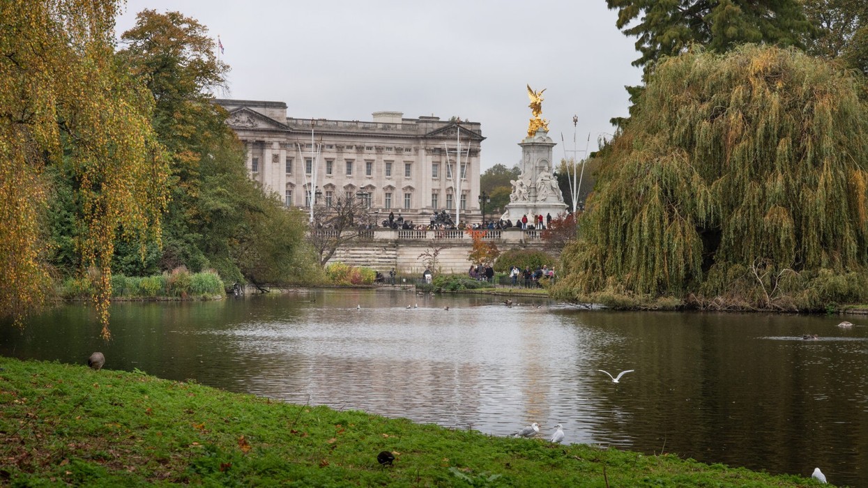 queen elizabeth memorial st james park