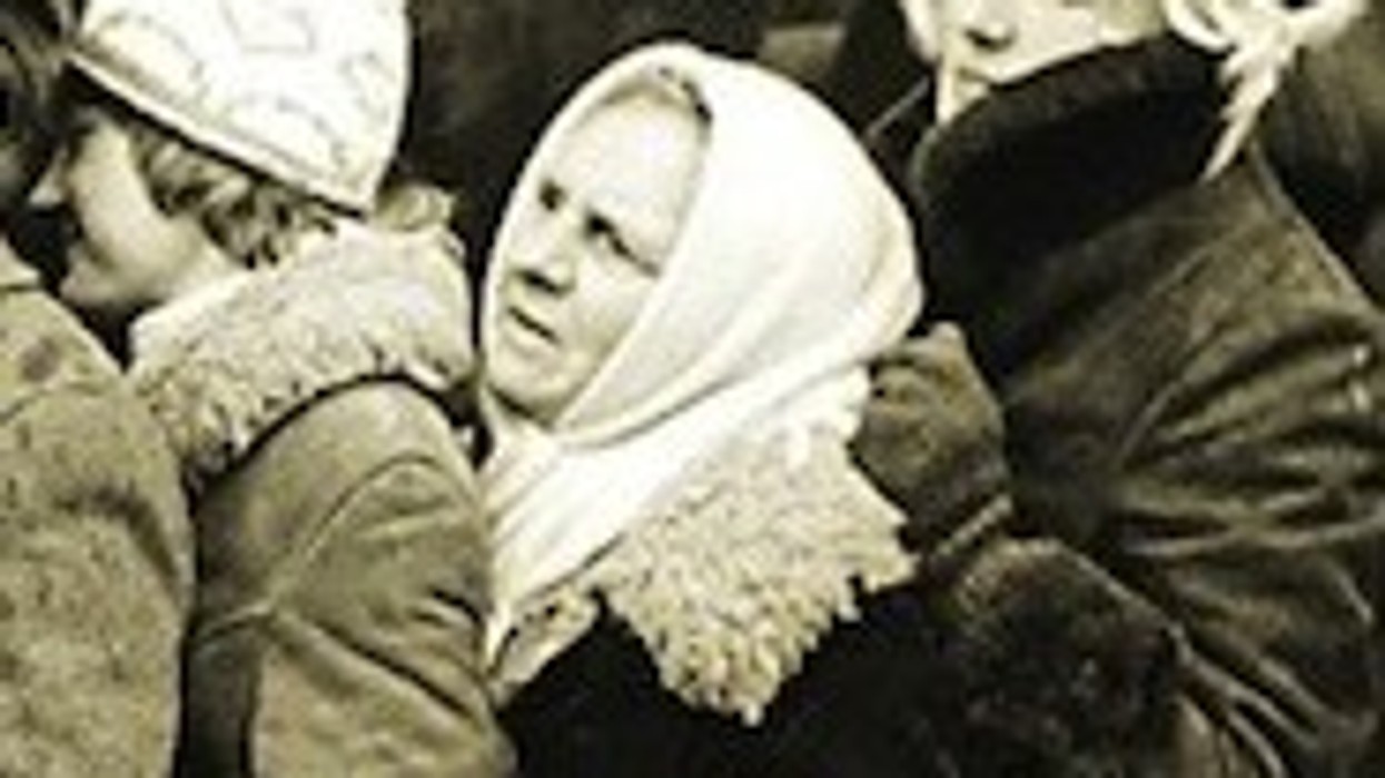 queue in communist poland