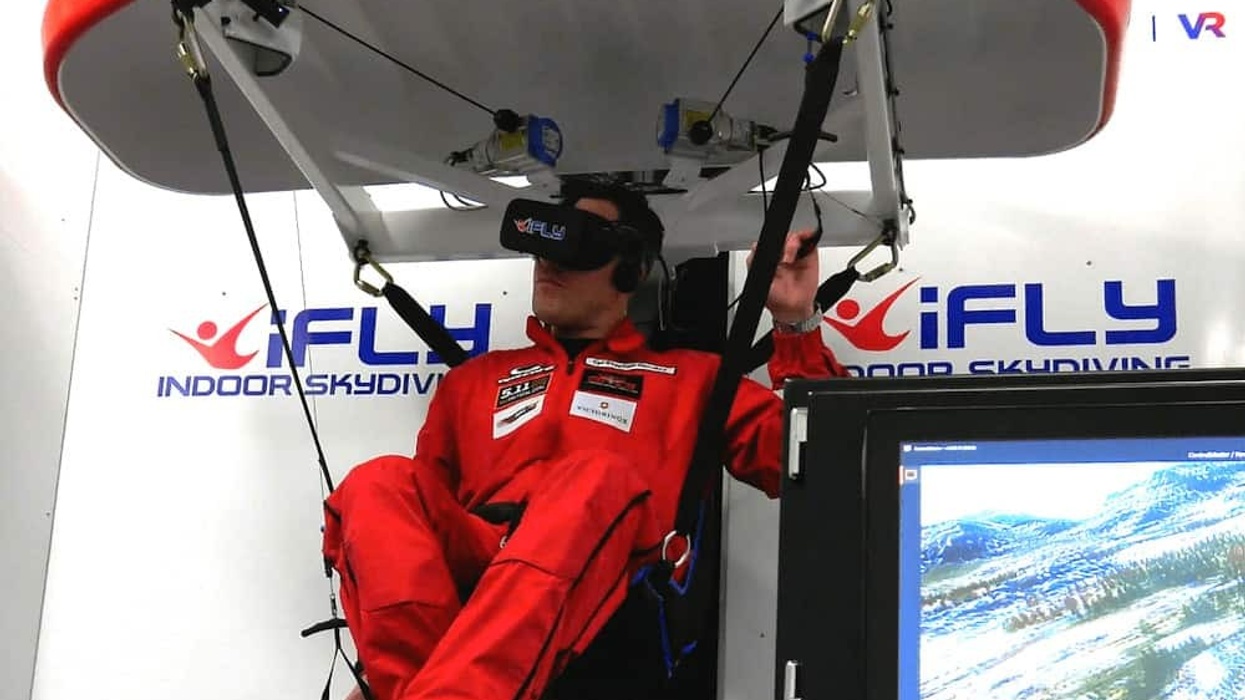 Red-Devils-sample-ParadropVR-at-iFly-Basingstoke