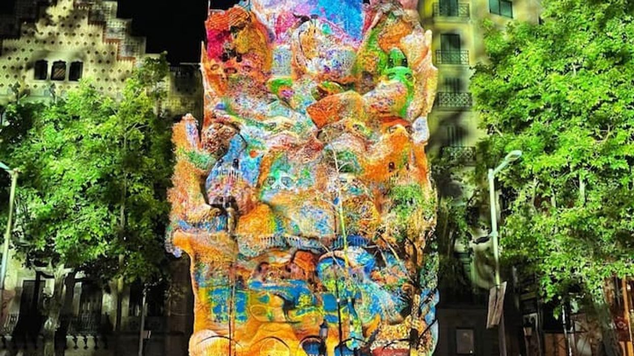 Refik Anadol projection mapping