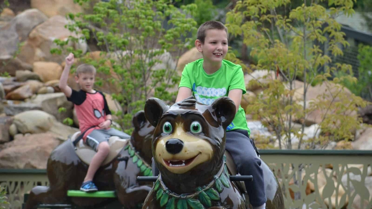 Ride entertainment black bear trail dollywood