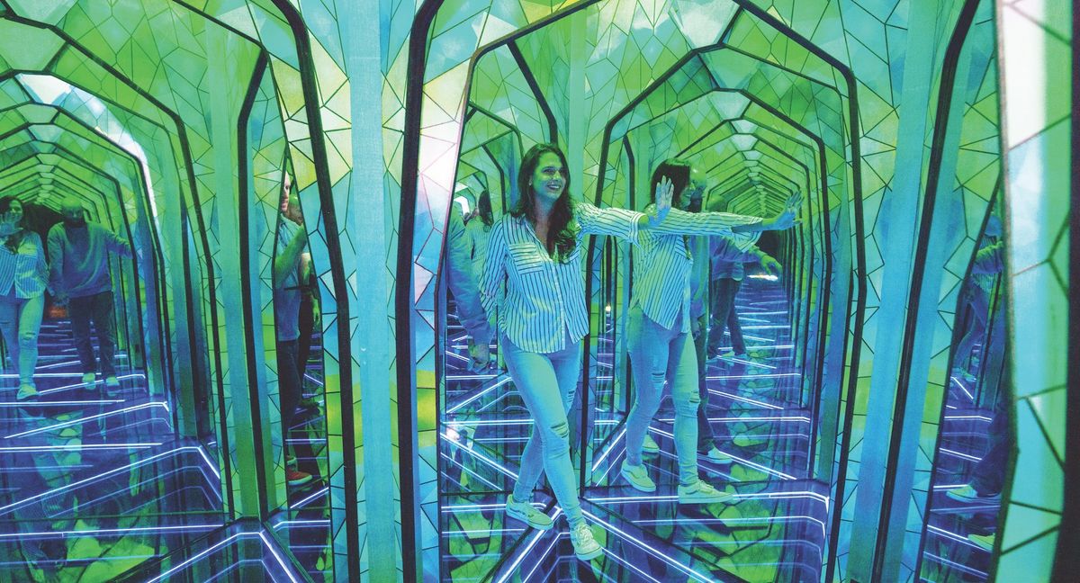 Ripleys Mirror Maze