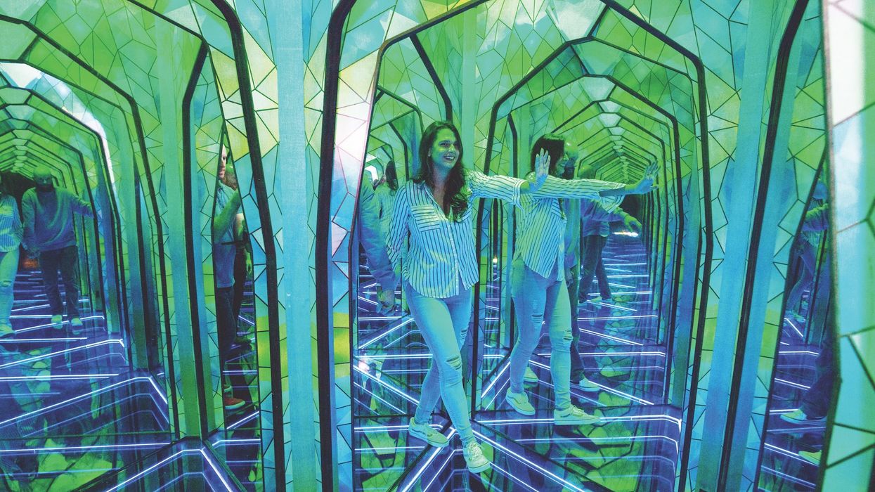 Ripleys Mirror Maze