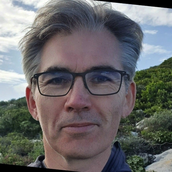 rob paul headshot