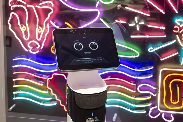 RoboGuide - Your Social Interactive Guide Robot Dyno Robotics blooloop Innovation Awards