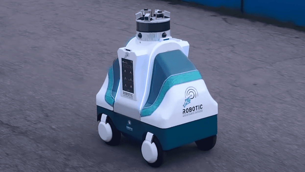 robot security guard roameo