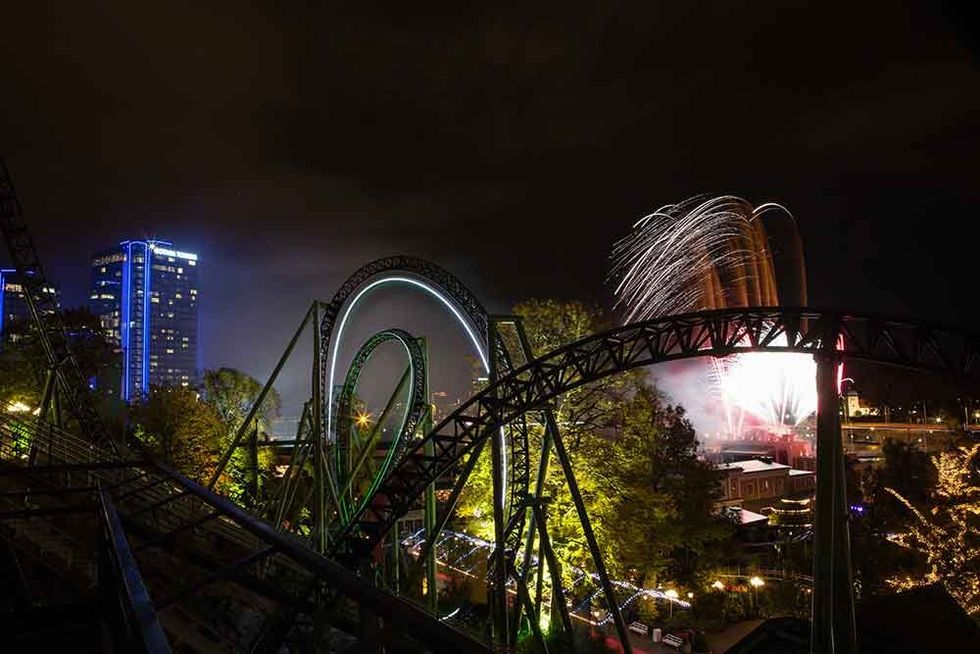 rollercoaster dark track