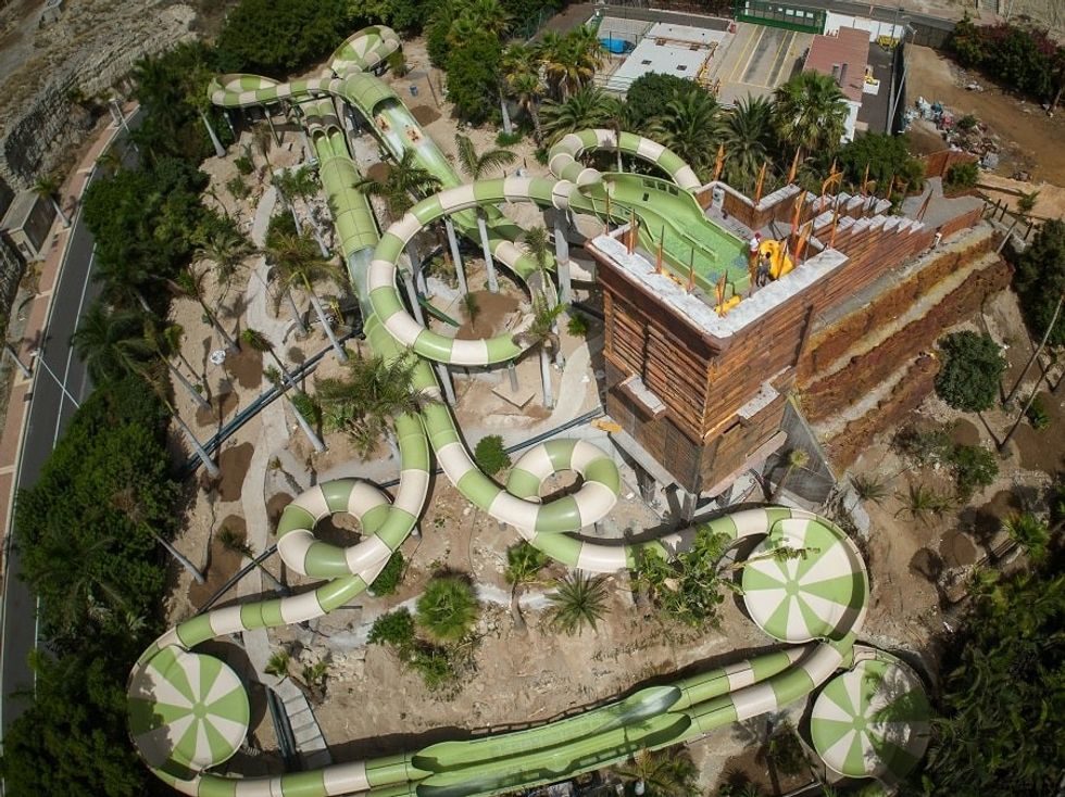 Saifa: The Ultimate Dueling RocketBLAST Water Coaster