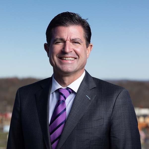 Scott O'Neil headshot