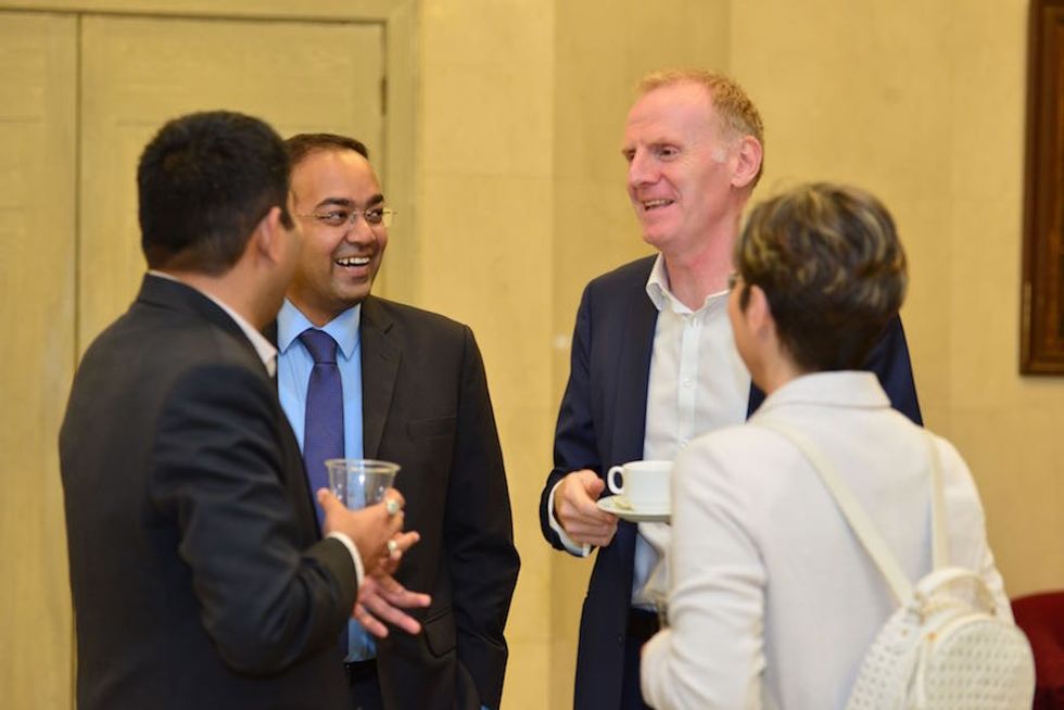 Sean Young, Colliers at blooloop live