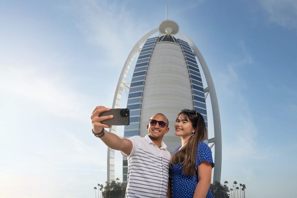 selfie burj al arab