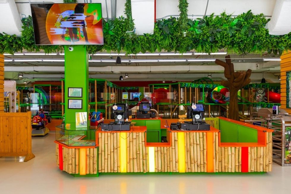 Semnox Monkey Maze Interior