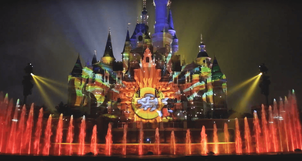 Shanghai Disneyland Castle Night Show