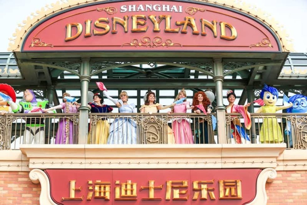 shanghai disneyland reopening