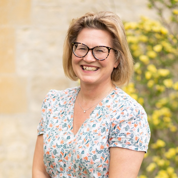 Sharon Redrobe headshot