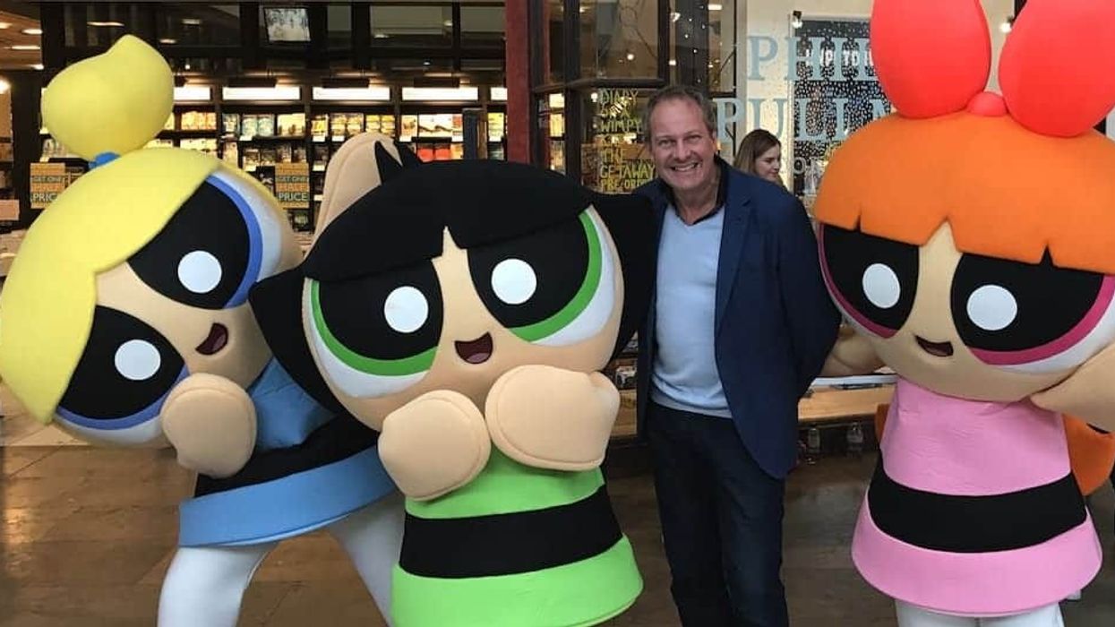 Simon-Foulkes-Rainbow-Productions-with-Powerpuff-Girls-mascots