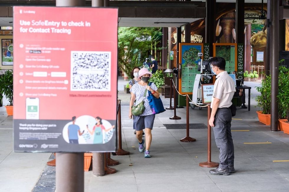 Singapore Zoo entrance COVID