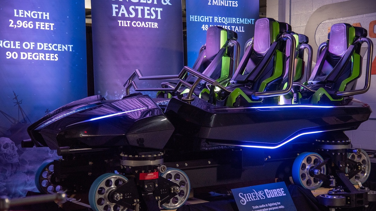 siren's curse ride car cedar point