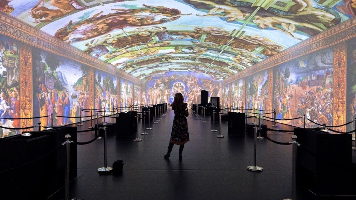 Sistine Chapel immersive experience Distributed architecture