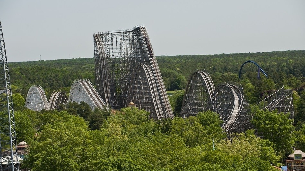 Six Flags Great Adventure. Solar panel. Solar powered. Six Flags. Great Adventure. KDC Solar