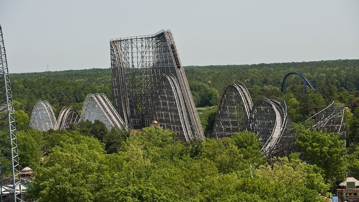 Six Flags Great Adventure. Solar panel. Solar powered. Six Flags. Great Adventure. KDC Solar
