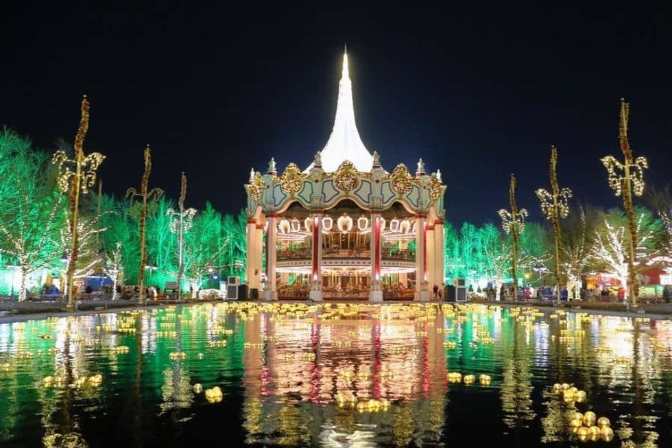 Six-Flags-Great-America-Holiday-in-the-Park