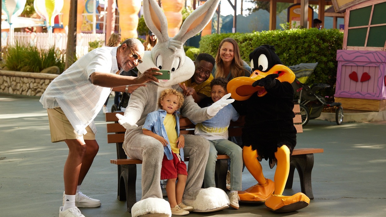 six flags magic mountain looney tunes