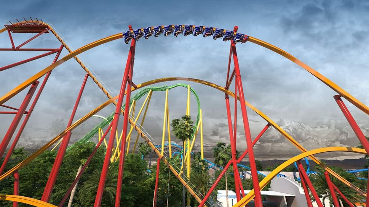 six flags magic mountain wonder woman coaster