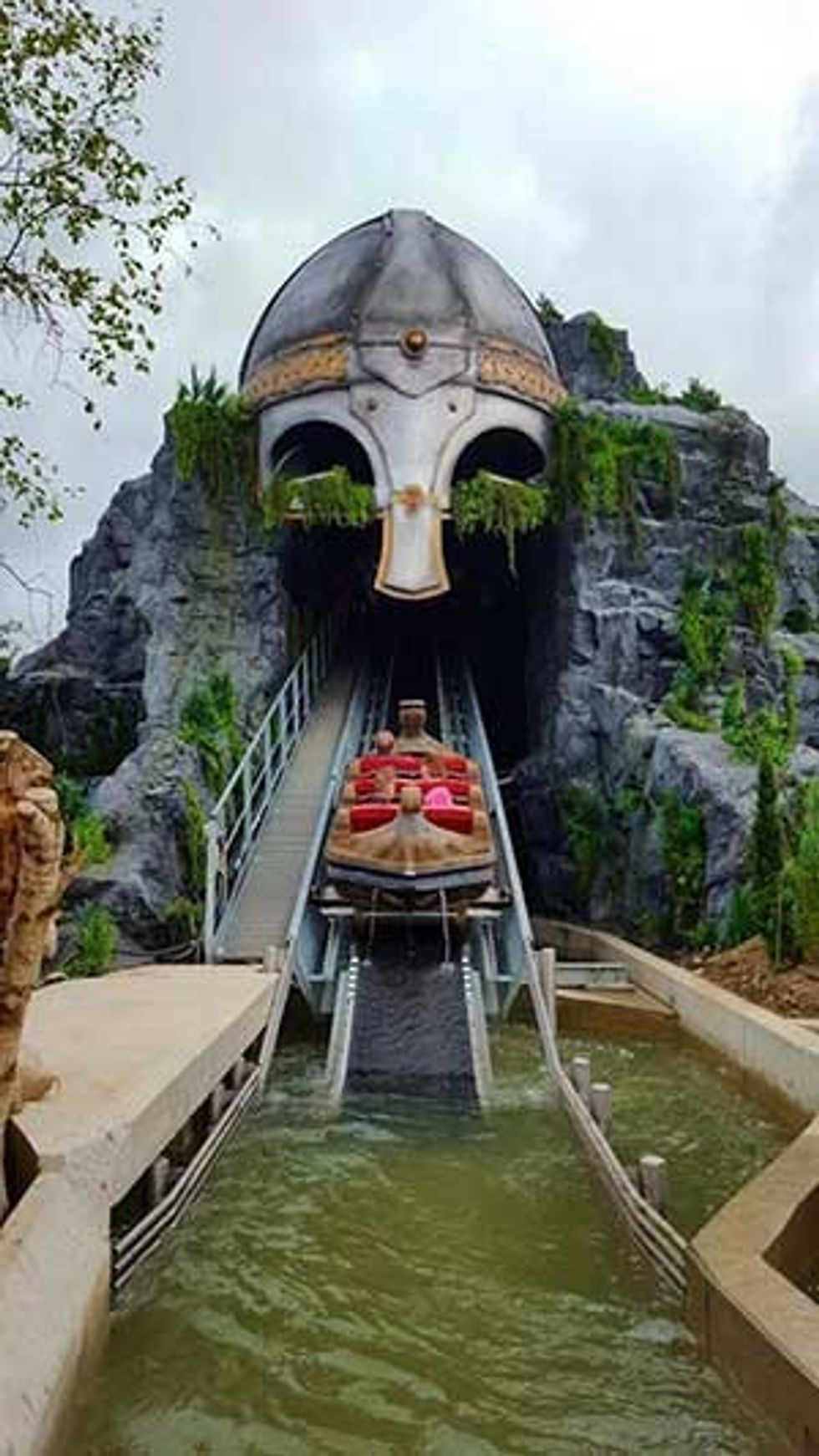skull helmet deluxe group tayto park viking voyage