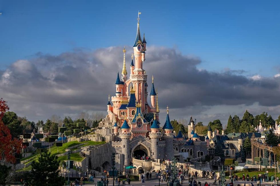 sleeping beauty castle disneyland paris
