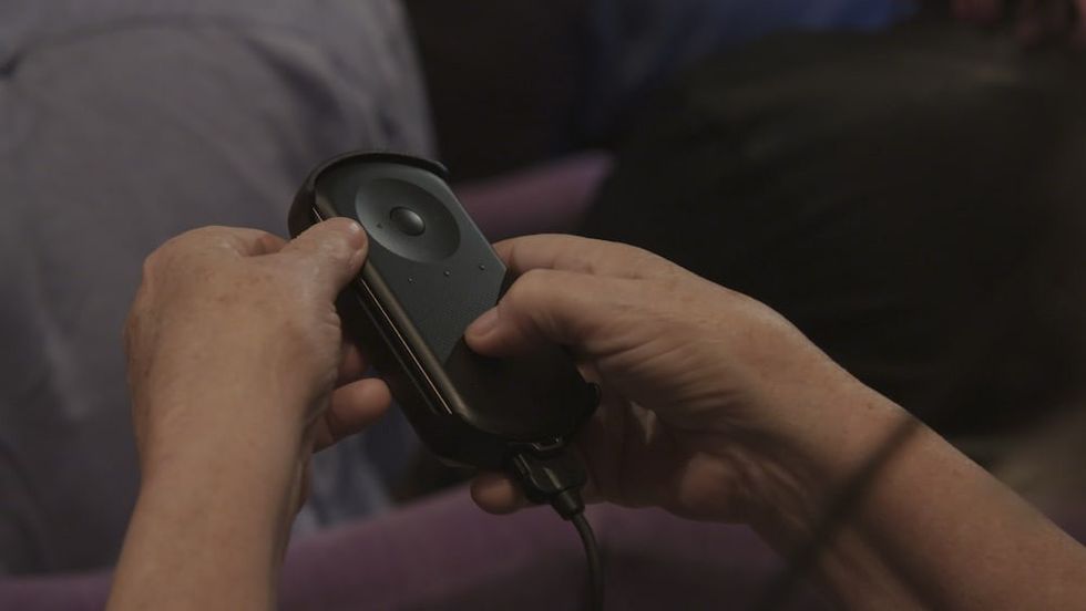 smart caption glasses national theatre blooloop