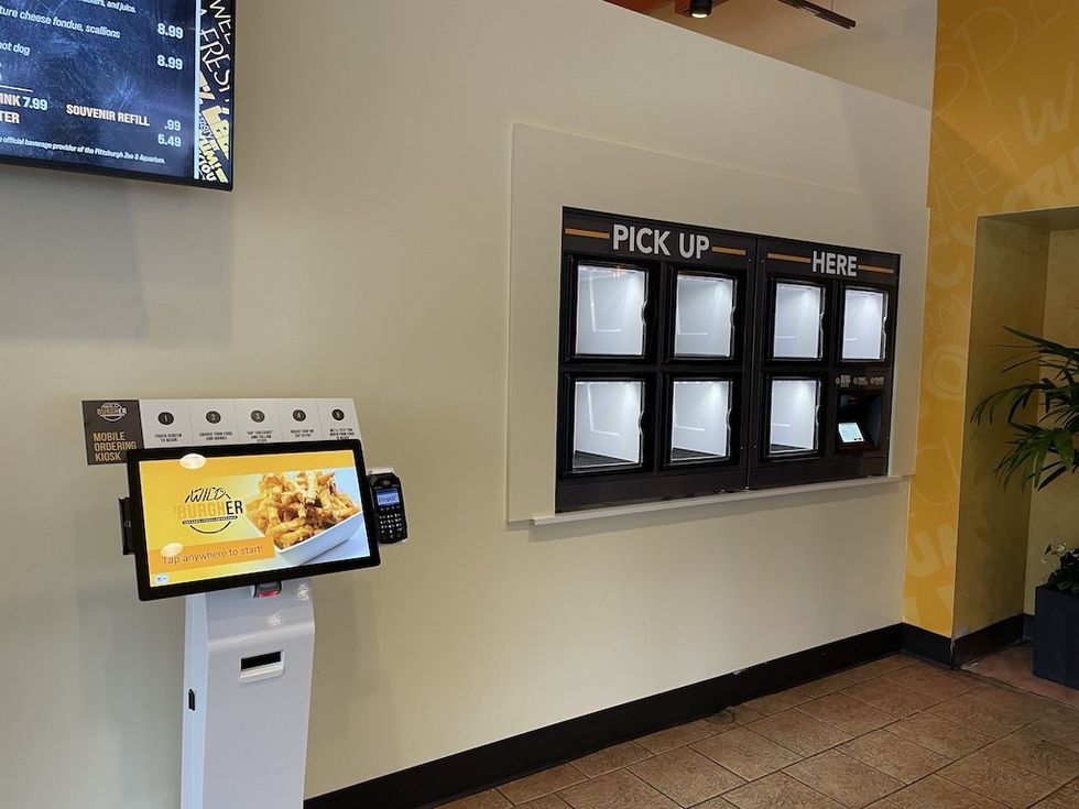 smart food lockers Pittsburgh Zoo SAA
